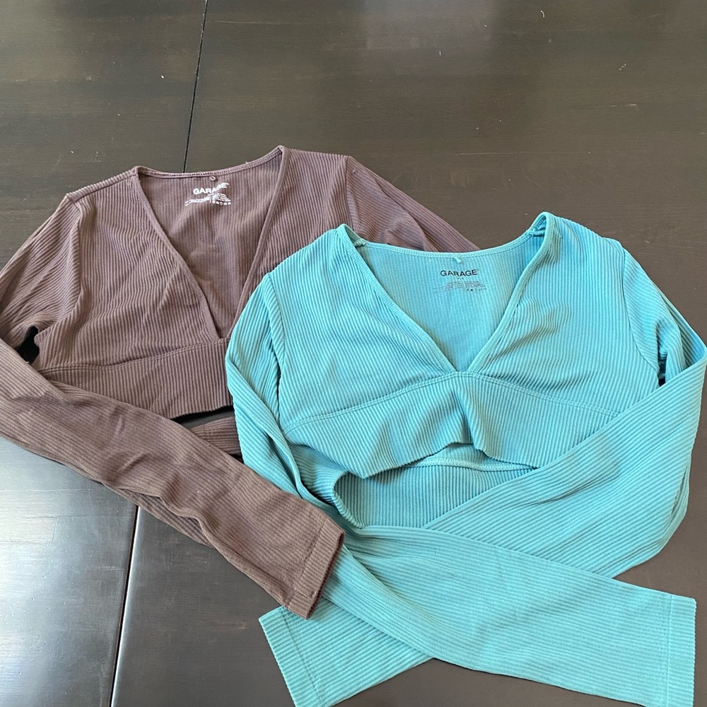 Lot of 2 Garage Ribbed Crop Tops in Brown and Teal